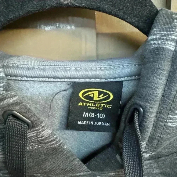 Gray camo hoodie by athletic works. - Picture 3 of 4